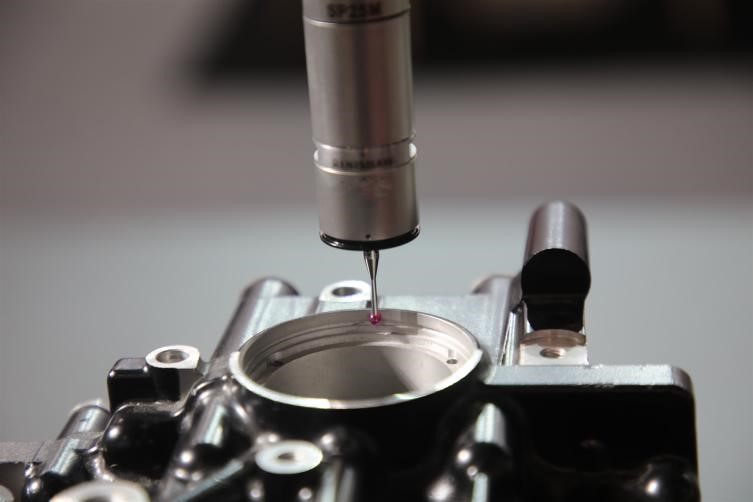 Croma Plus 在缸體內(nèi)壁掃描檢測的應用案例(圖1)