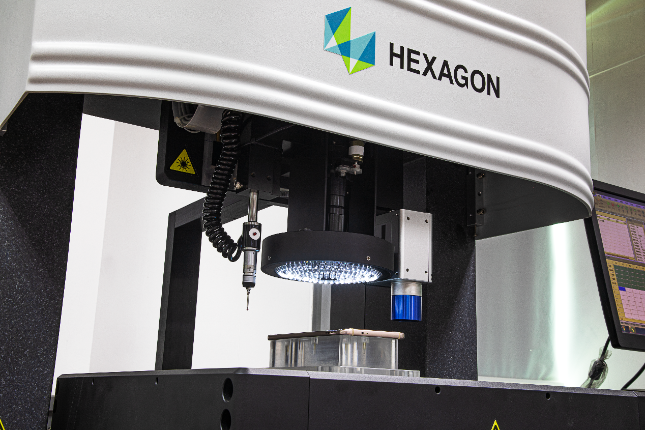 如何使用復(fù)合式影像測(cè)量?jī)x對(duì)筆記本電腦外殼進(jìn)行檢測(cè)？