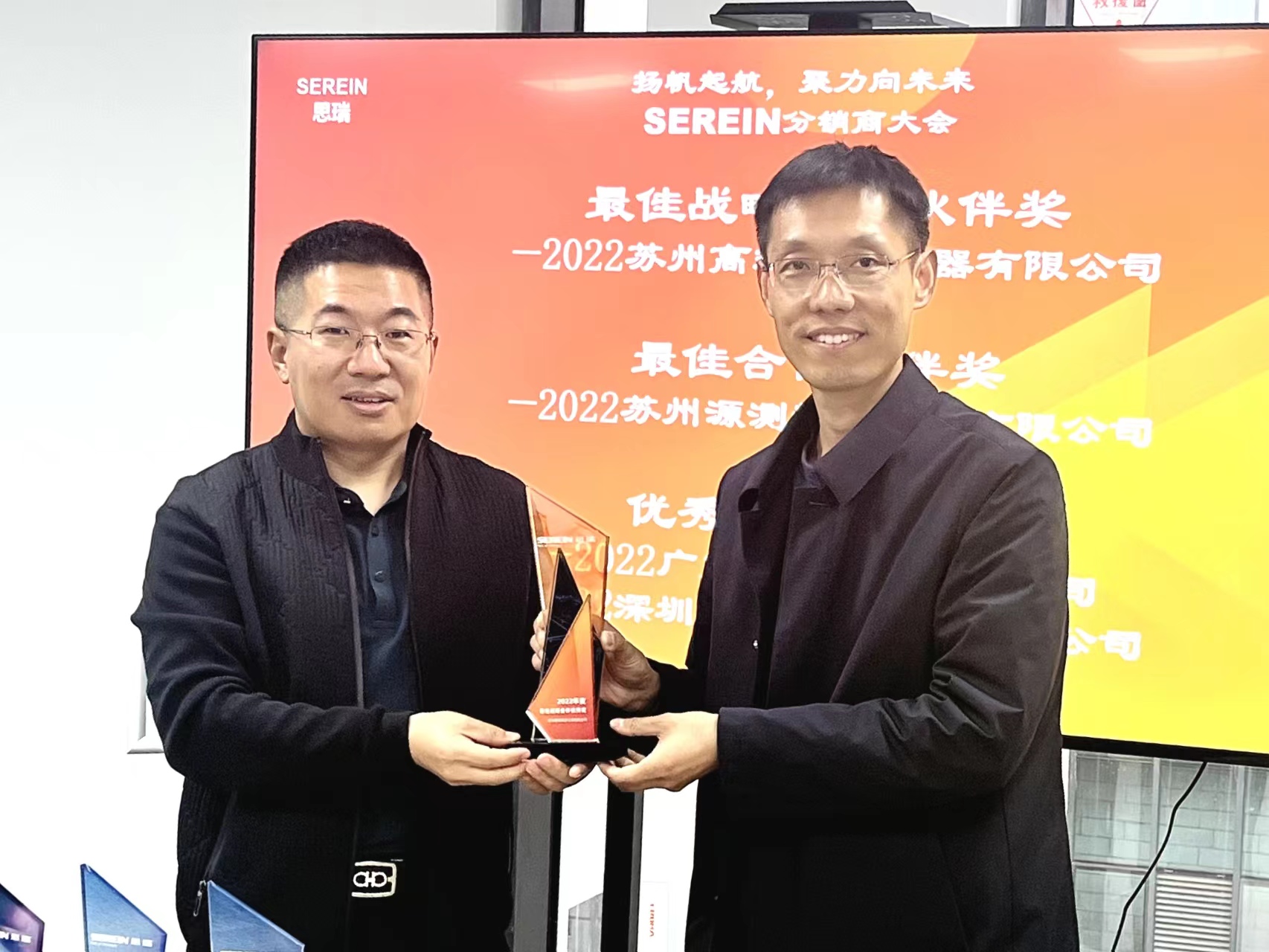 27c44c05706d40e342e2fa8694c94c5.jpg 27c44c05706d40e342e2fa8694c94c5.jpg