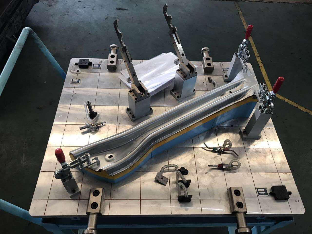 三坐標(biāo)測(cè)量機(jī)如何對(duì)汽車(chē)沖壓件進(jìn)行矢量檢測(cè)